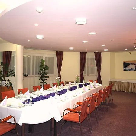 Hotel Summit Bešeňová